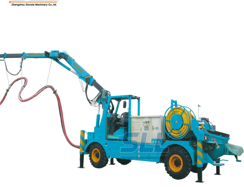 Wet concrete spraying system for tunnel